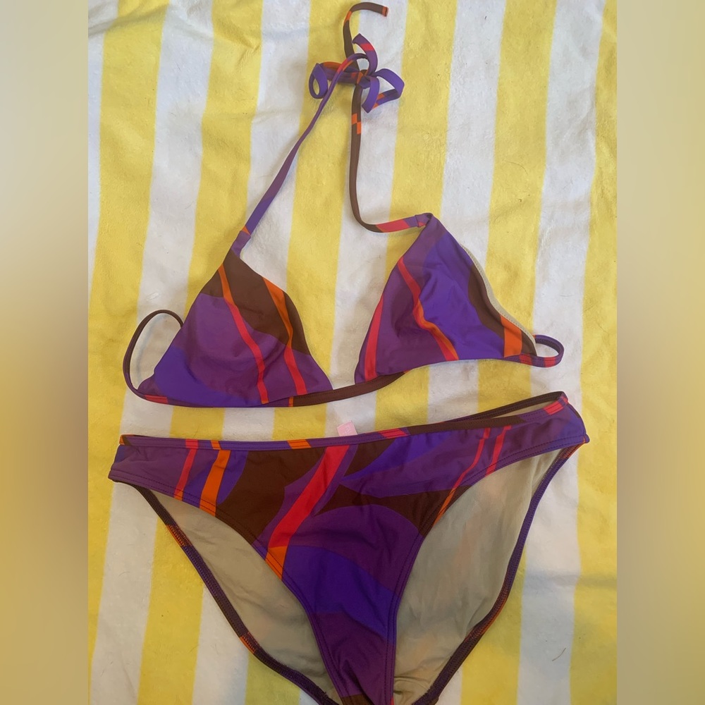 VS Bikini